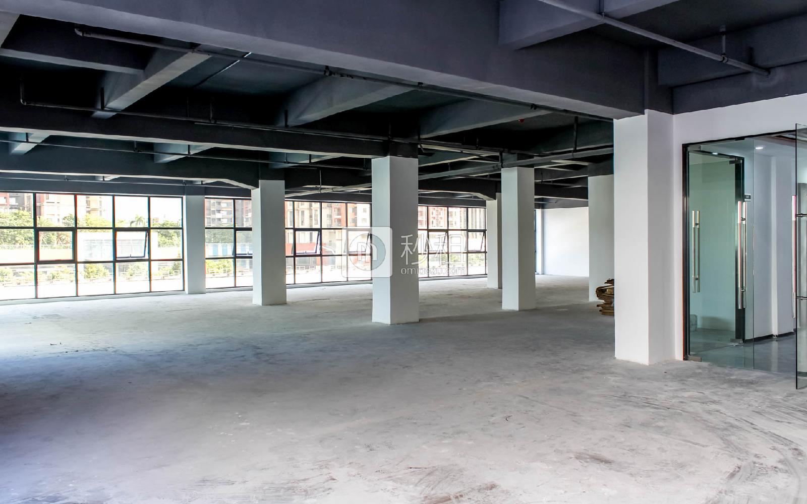 智慧谷创新园（横岗）写字楼出租180平米简装办公室45元/m².月