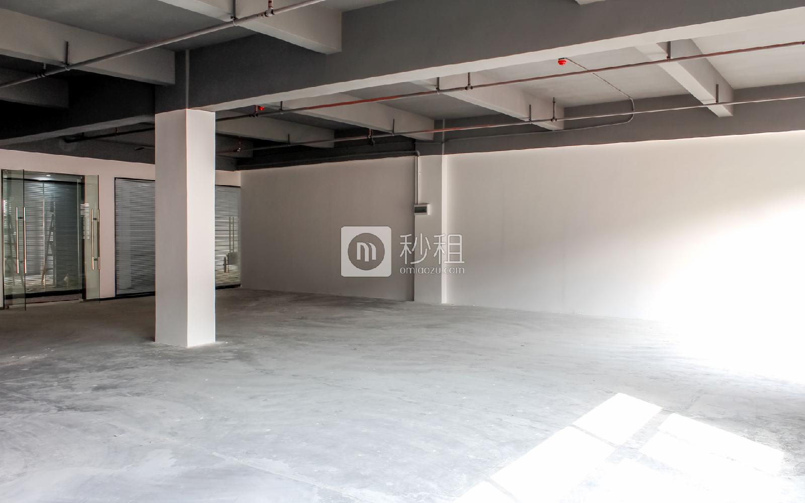 智慧谷创新园（横岗）写字楼出租150平米简装办公室45元/m².月
