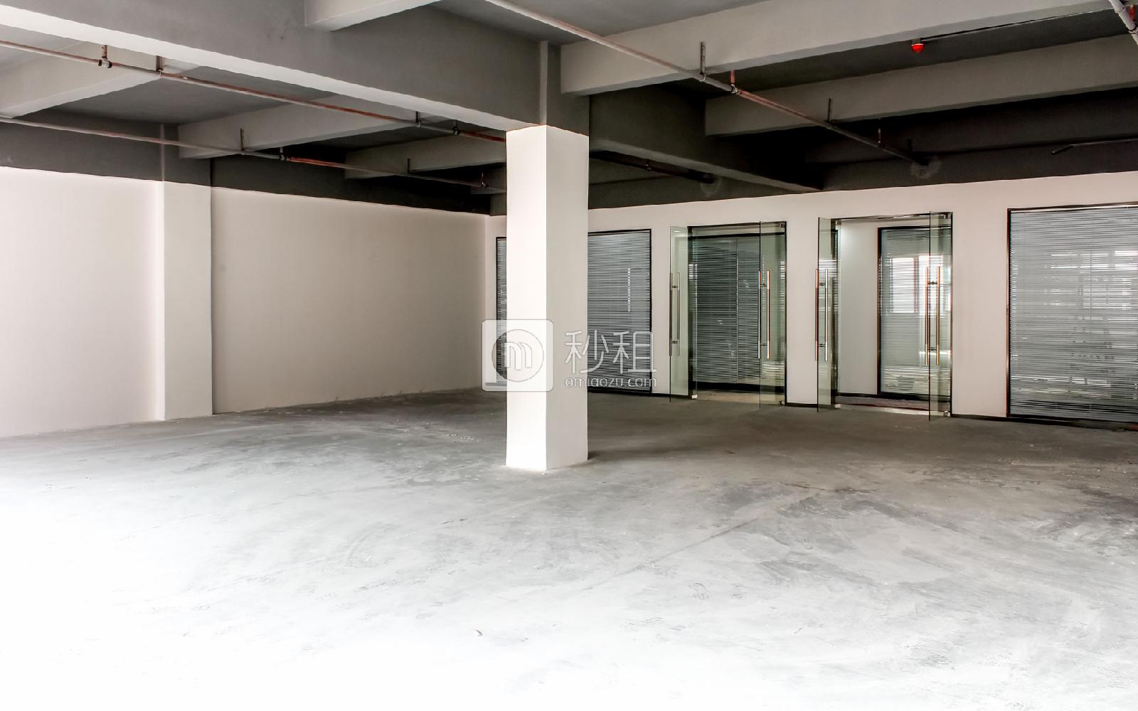 智慧谷创新园（横岗）写字楼出租150平米简装办公室45元/m².月
