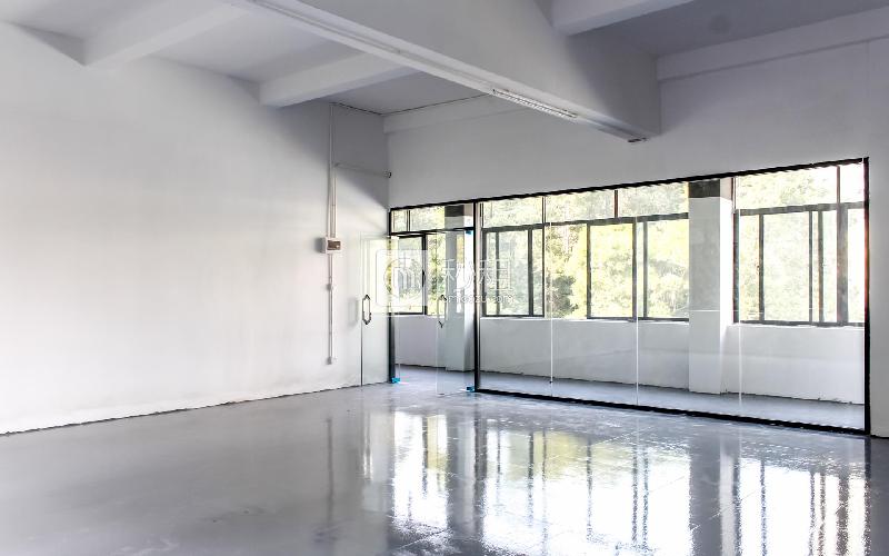 几何电商园（杨美园）写字楼出租68平米精装办公室40元/m².月