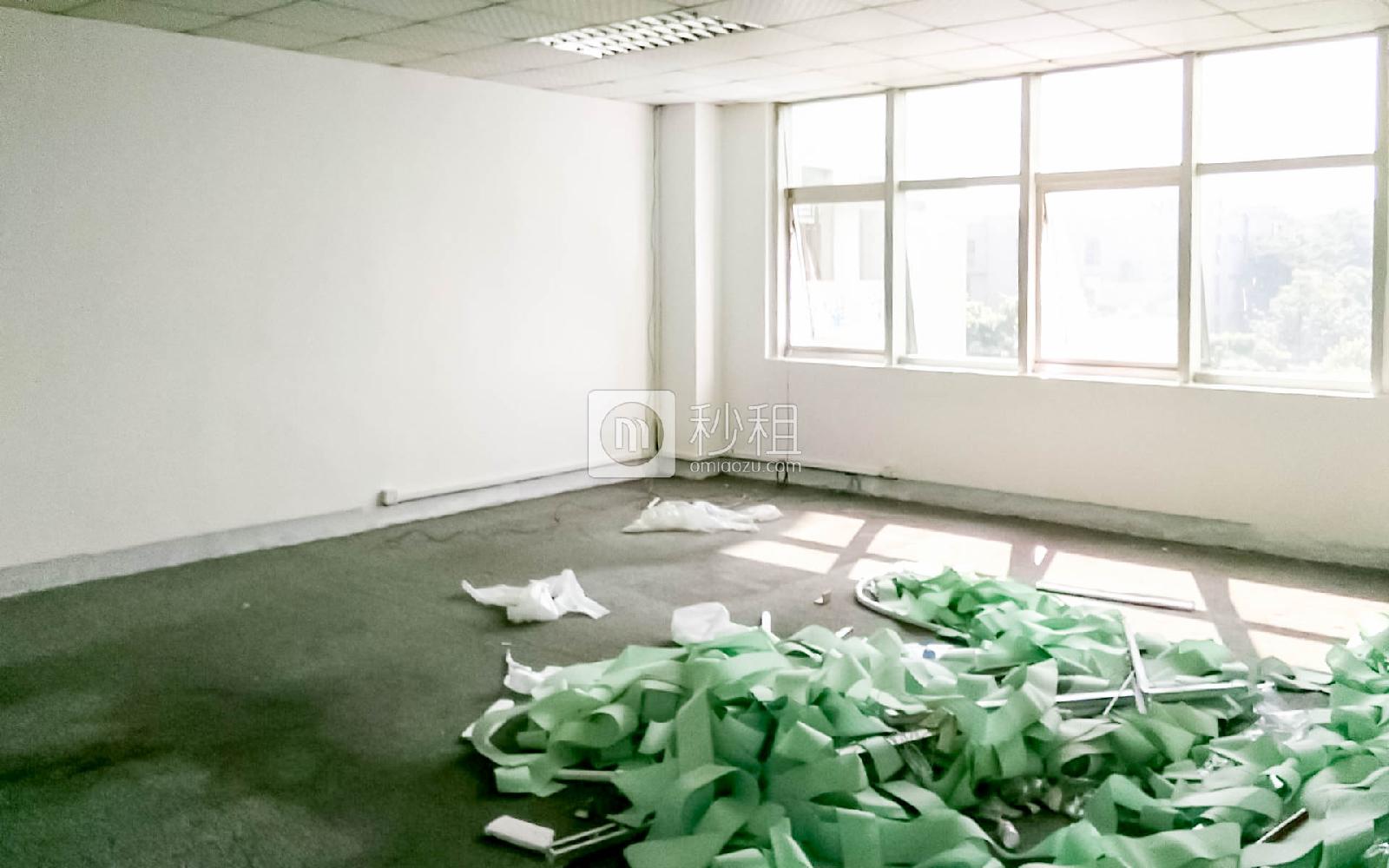 润臻商务楼 写字楼出租100平米简装办公室45元/m².月