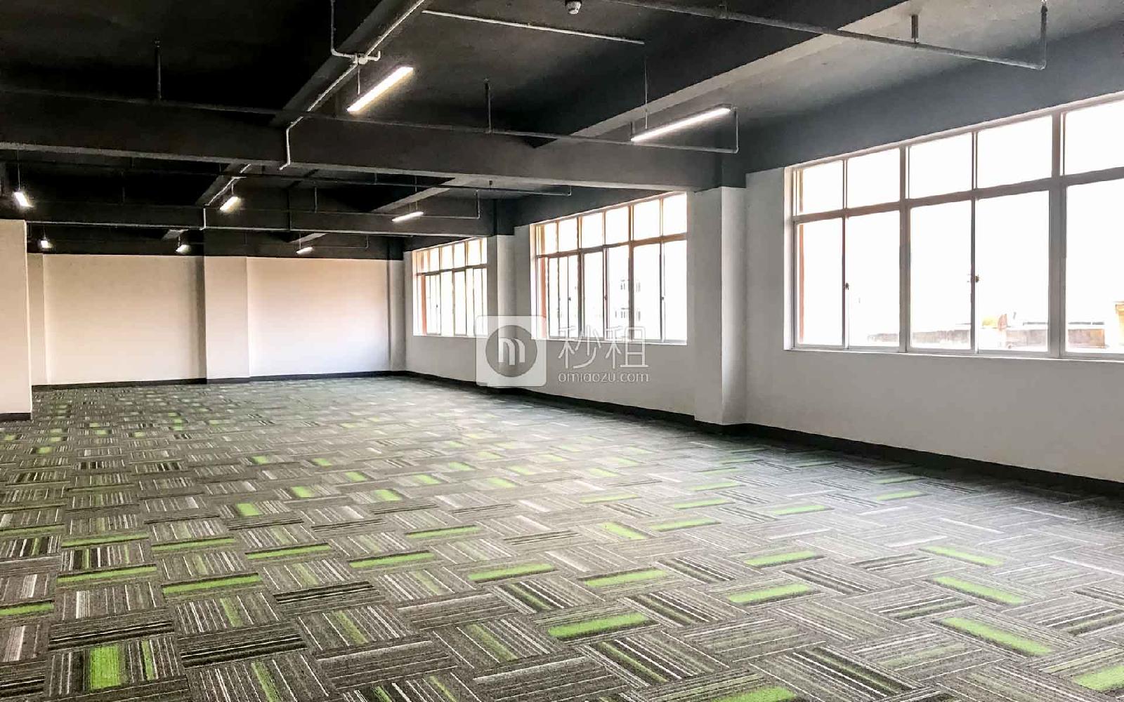 泉森青年汇写字楼出租384平米精装办公室70元/m².月