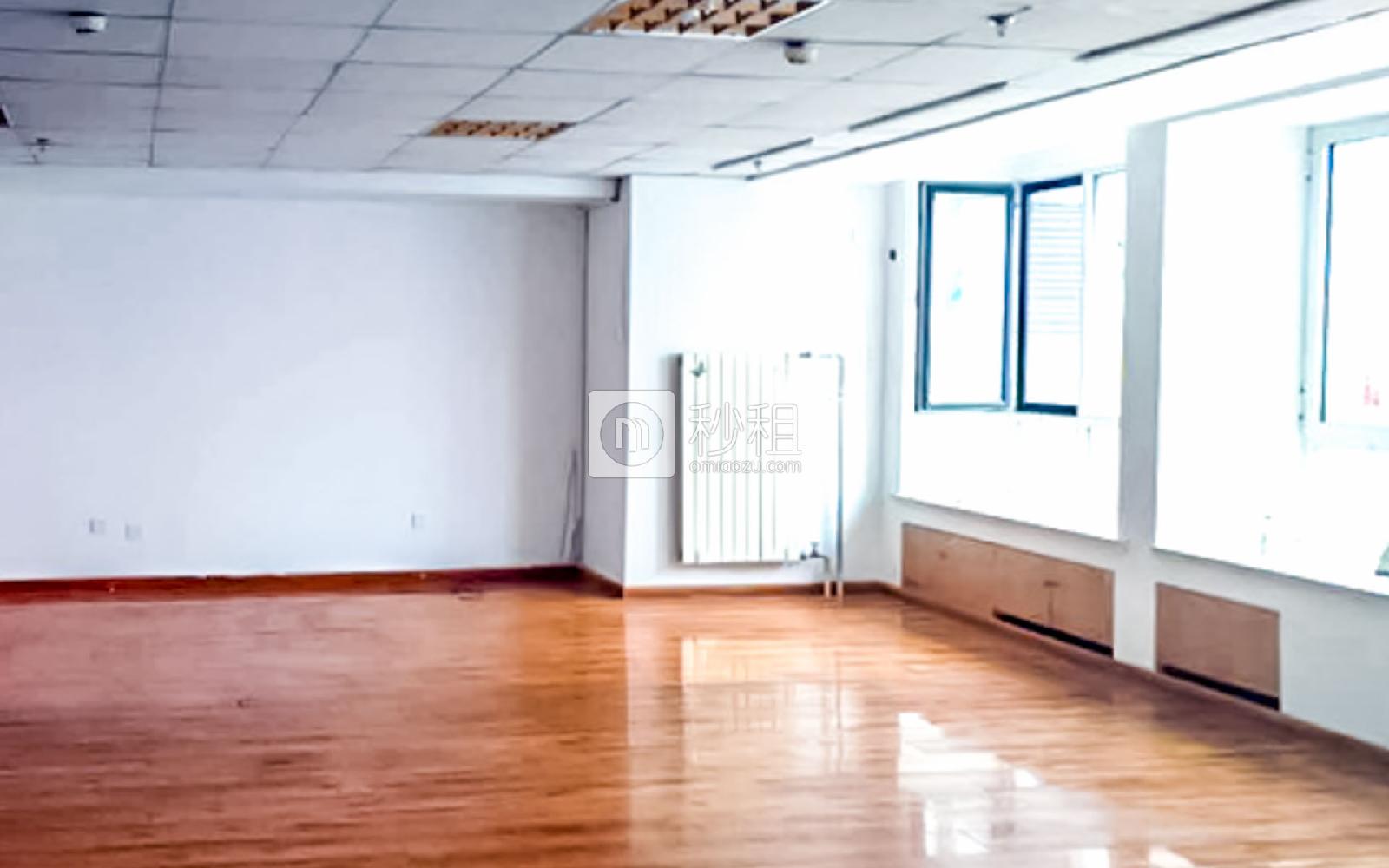 万达广场（青岛CBD店）写字楼出租110平米精装办公室1.8元/m².天