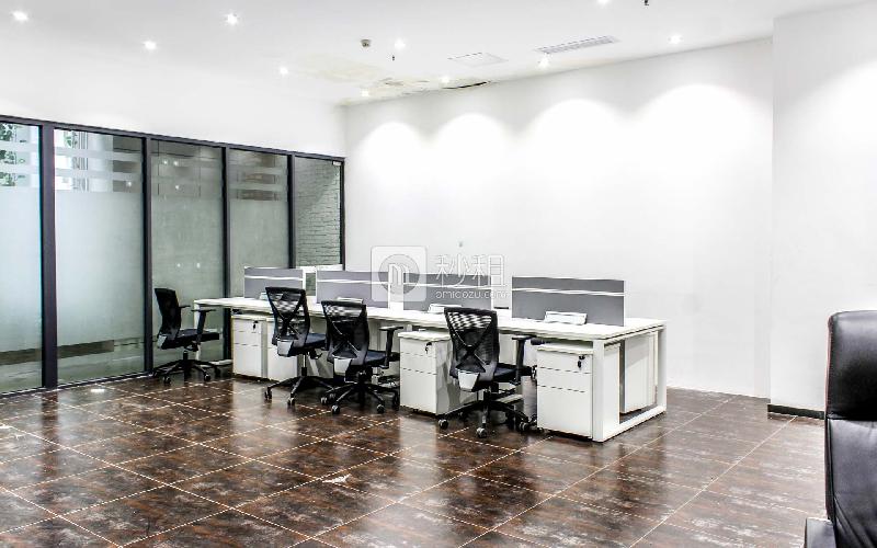 白沙新兴产业园写字楼出租160平米精装办公室15000元/月