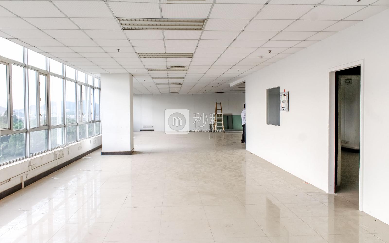 银星科技大厦写字楼出租300平米精装办公室55元/m².月