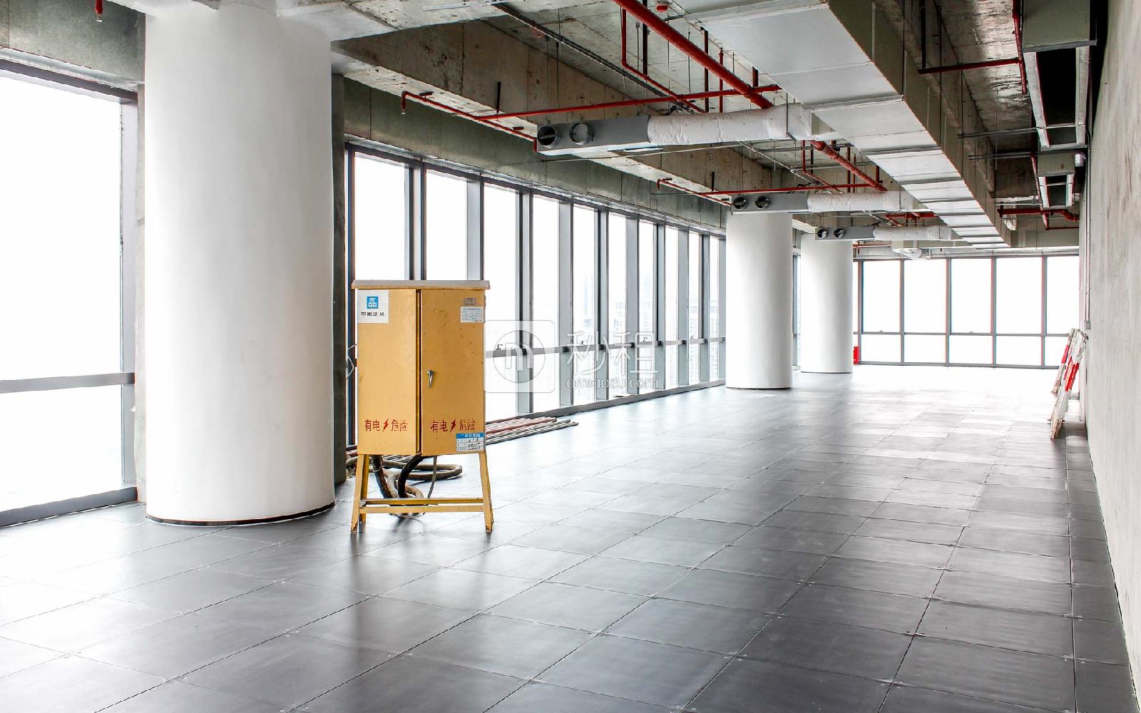 地铁金融科技大厦写字楼出租1000平米简装办公室135元/m².月