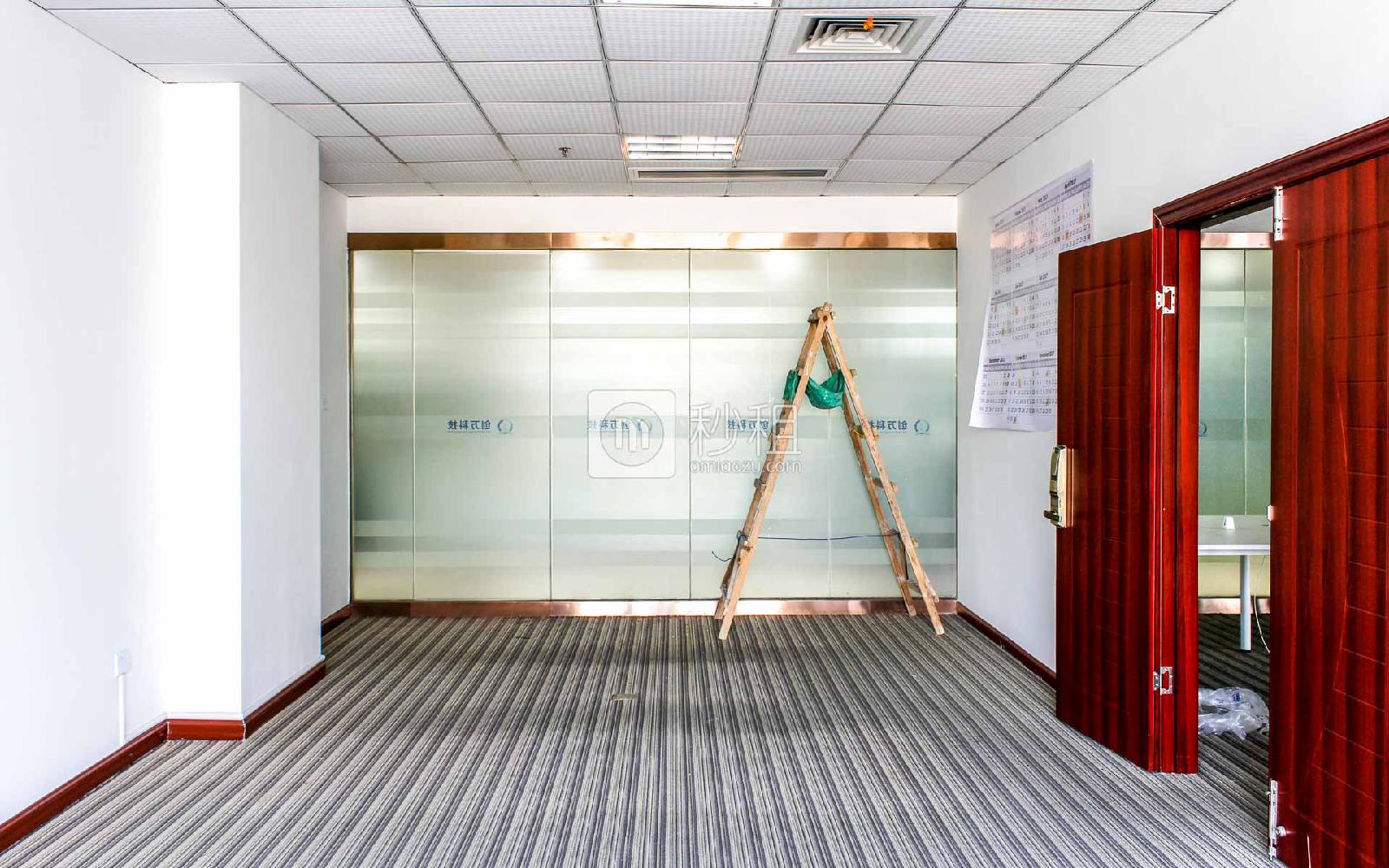 美兰国际商务中心写字楼出租280平米精装办公室100元/m².月