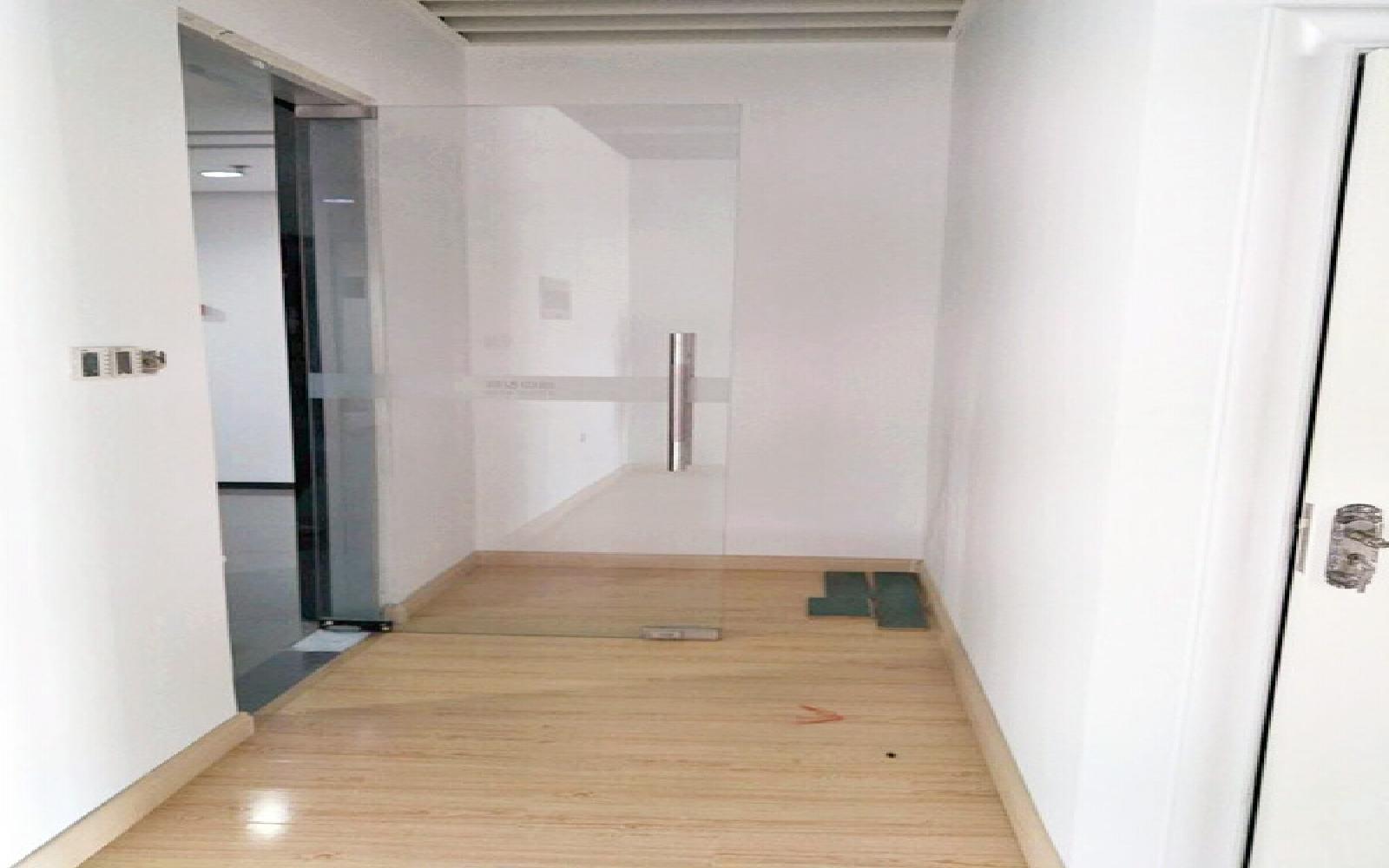 和达中心城写字楼出租83平米精装办公室2.85元/m².天