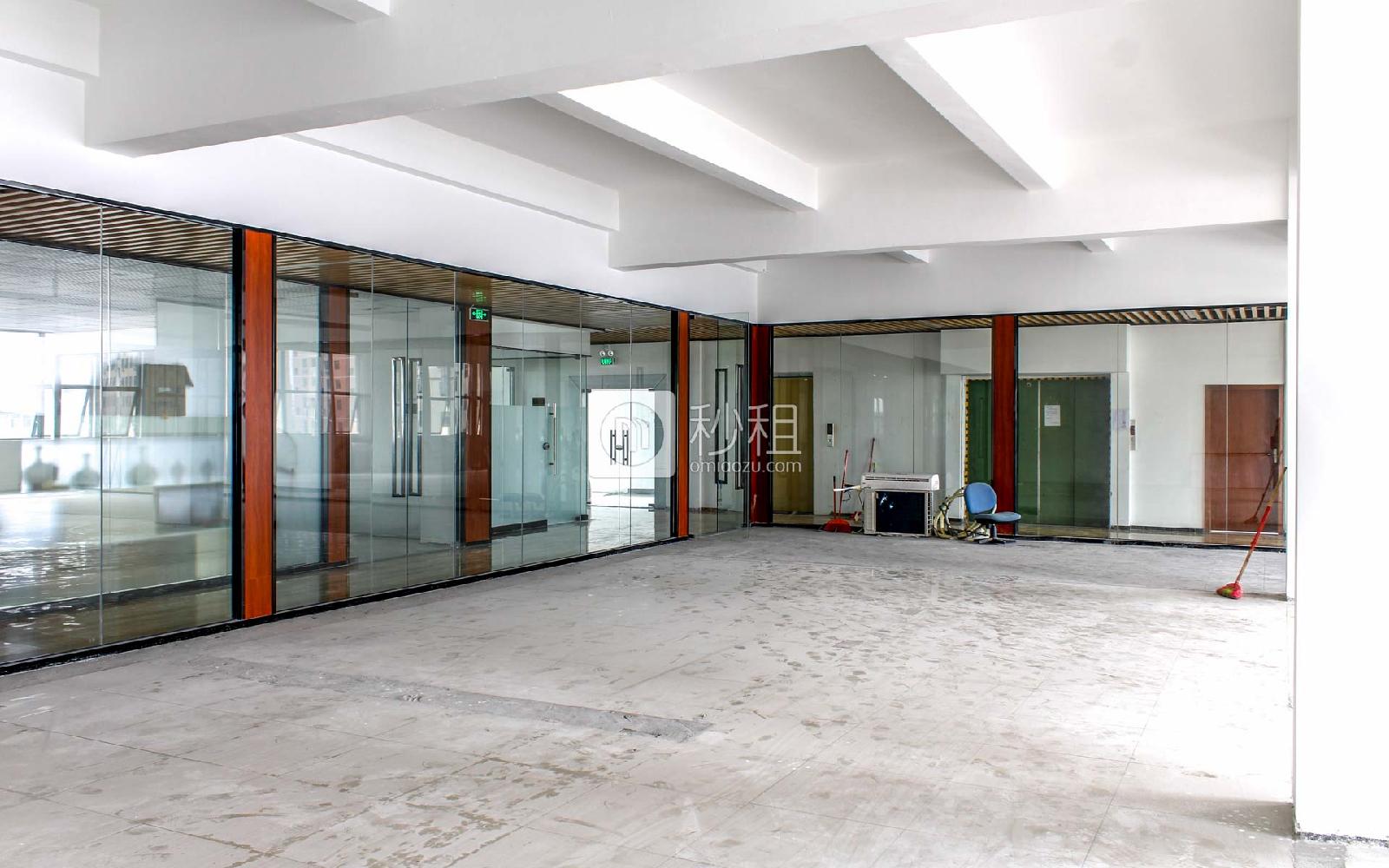 旭达大厦写字楼出租460平米简装办公室40元/m².月