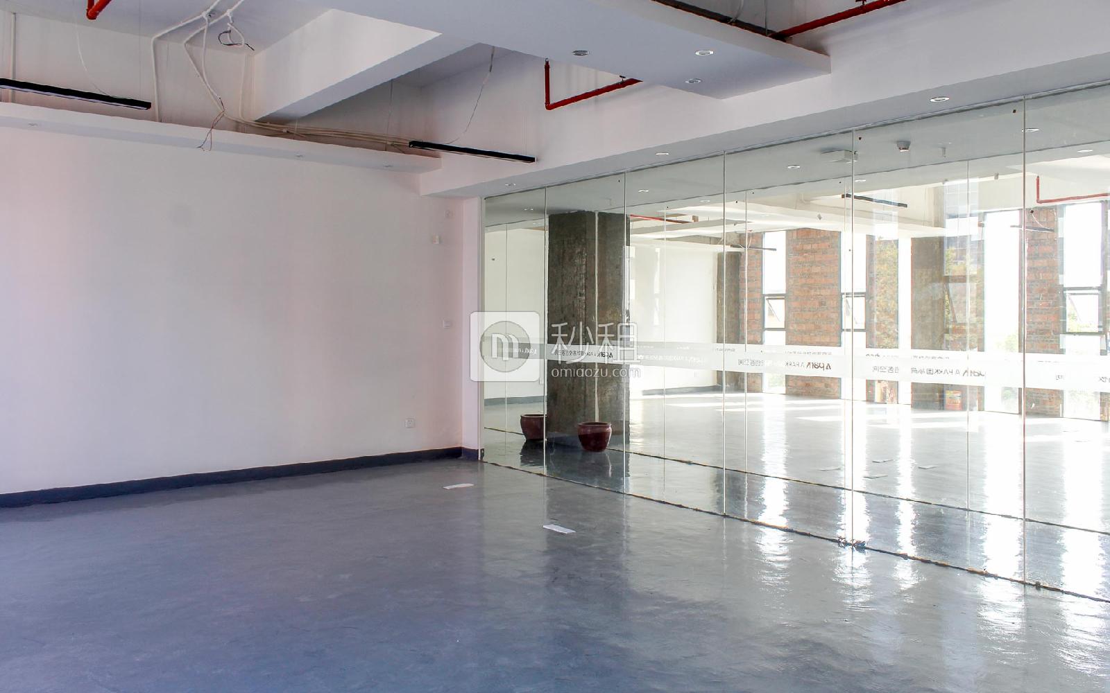 7A文化产业园写字楼出租100平米精装办公室75元/m².月