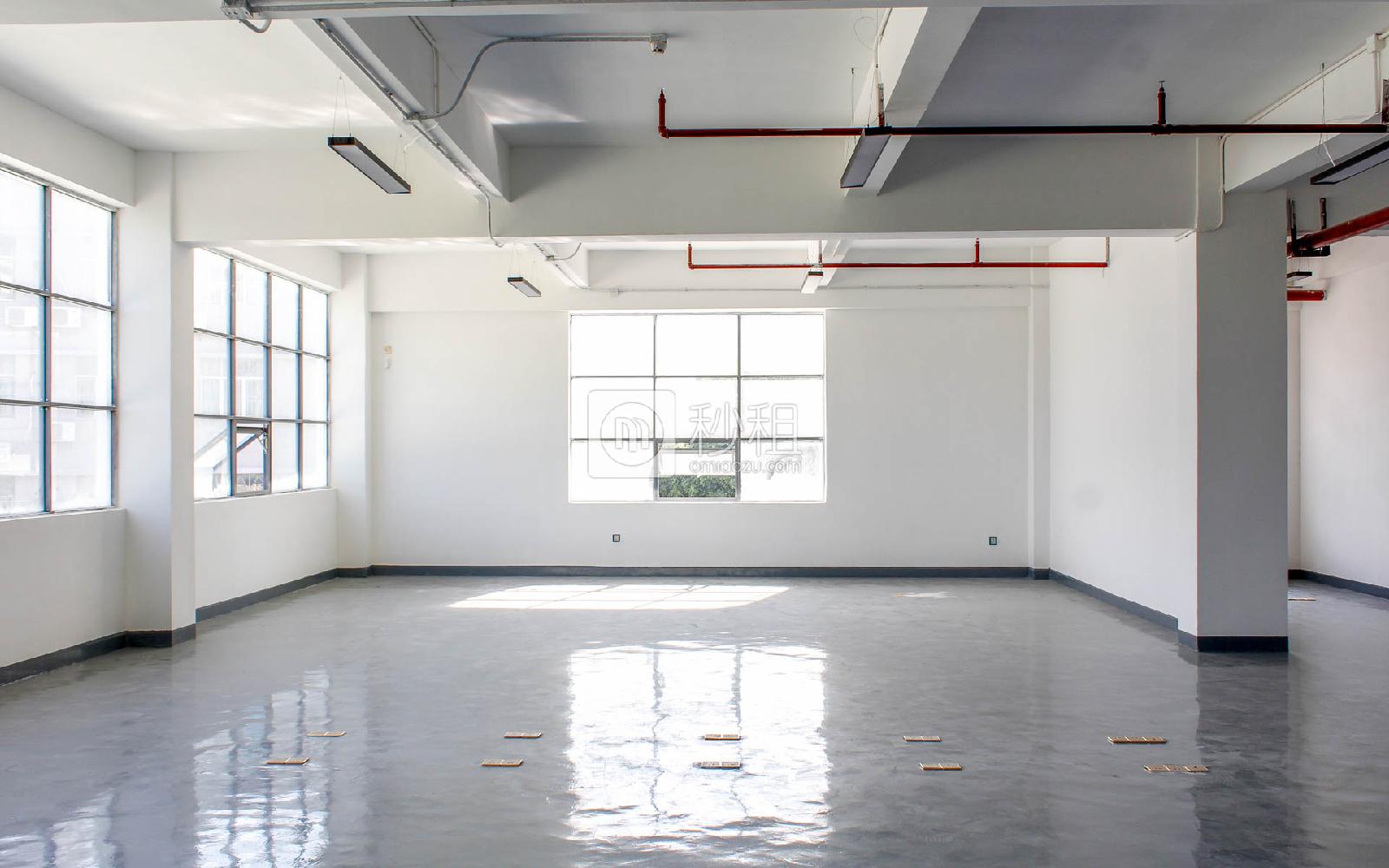 7A文化产业园写字楼出租345平米简装办公室75元/m².月