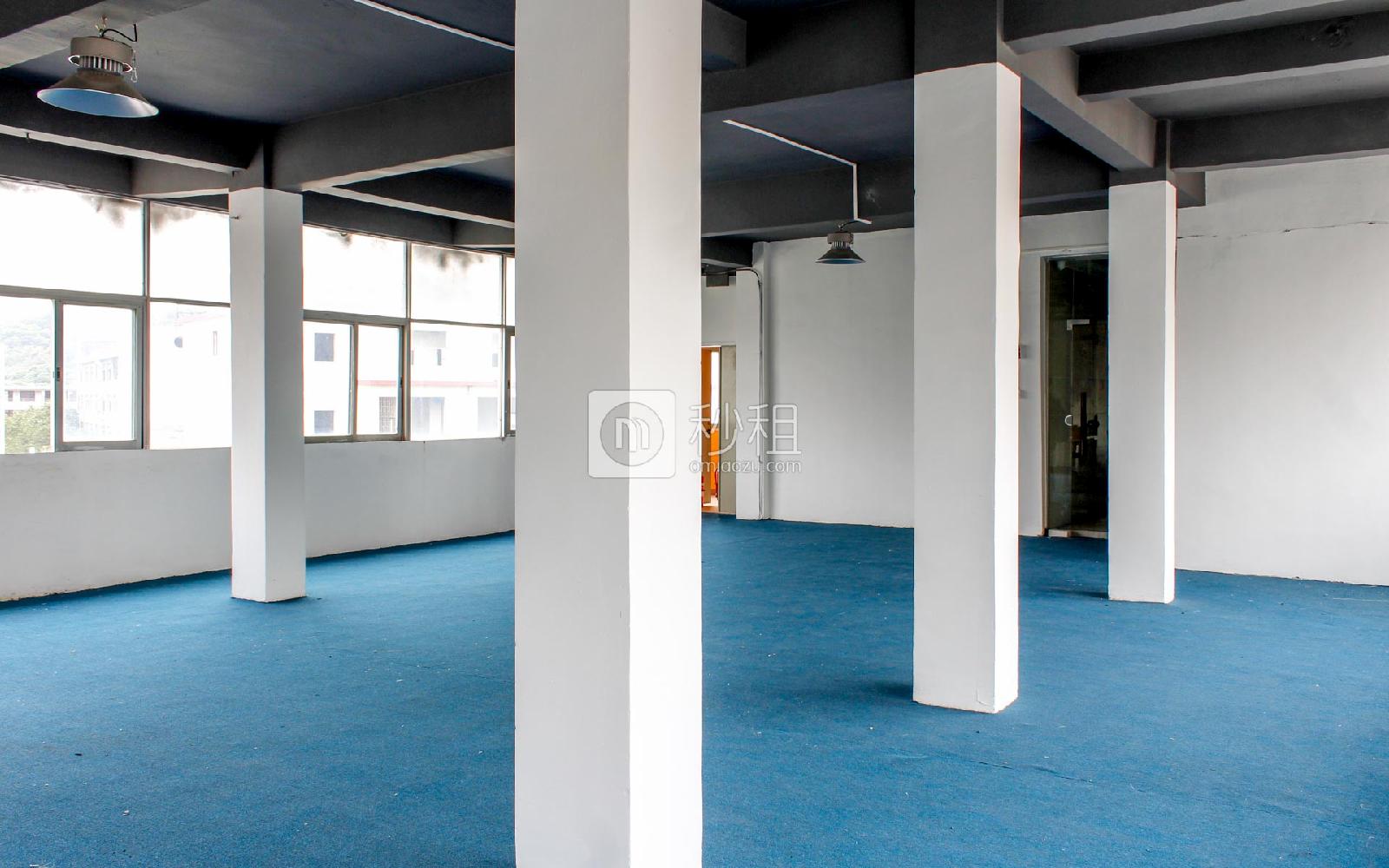美兰商务大厦写字楼出租120平米简装办公室35元/m².月