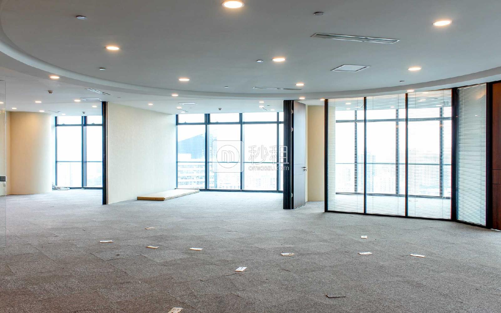 新世界文博中心写字楼出租590平米精装办公室120元/m².月