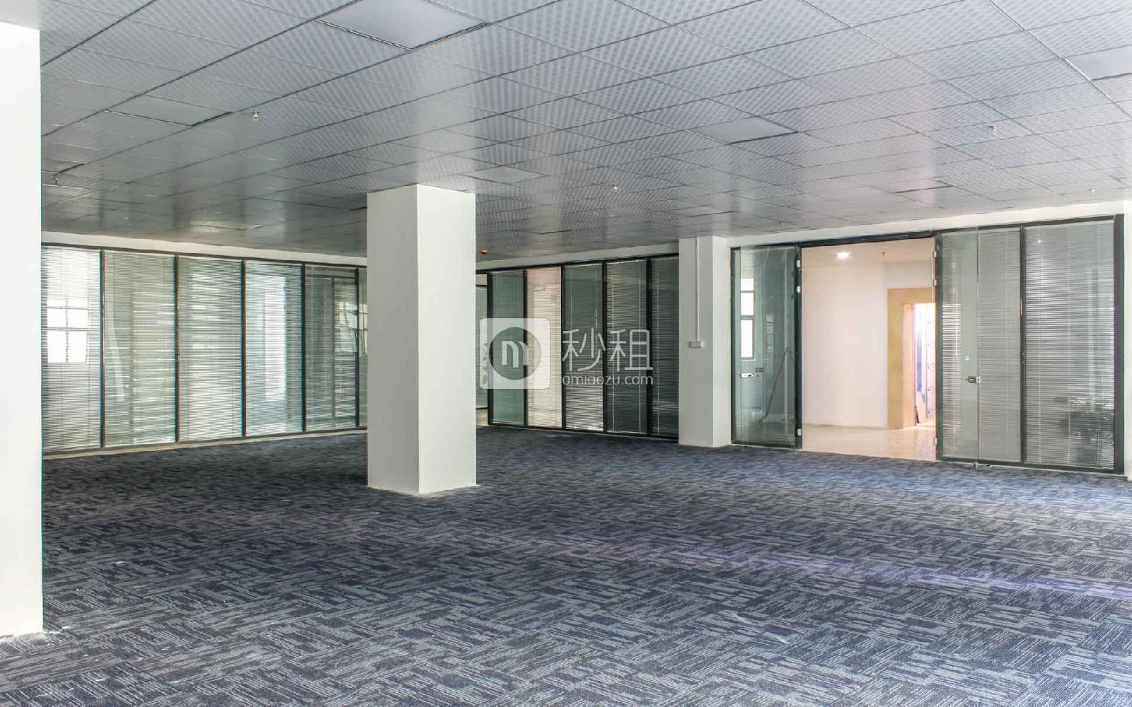 油富商务中心写字楼出租223平米精装办公室42元/m².月