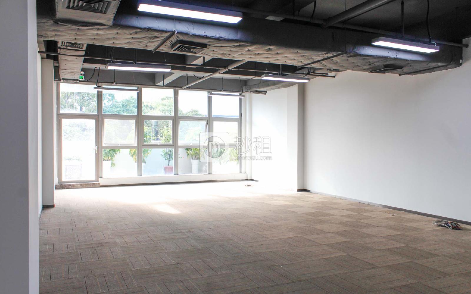 南海意库创意园写字楼出租208平米简装办公室150元/m².月