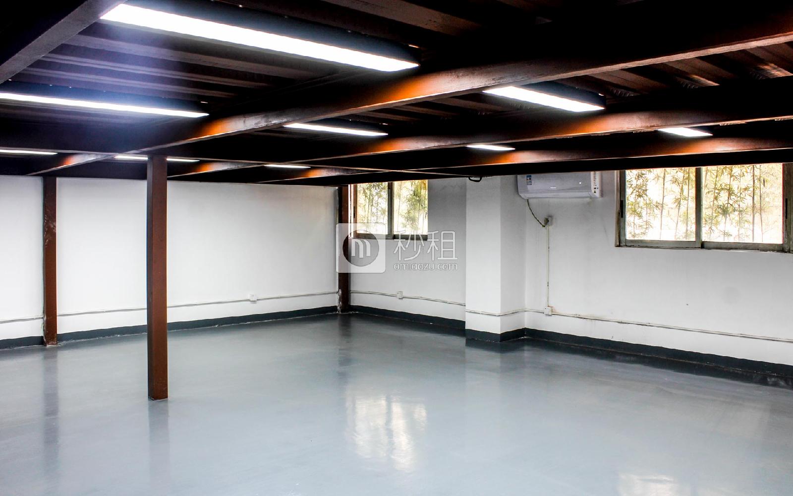 七星创意工场（固戌）写字楼出租198平米简装办公室44元/m².月