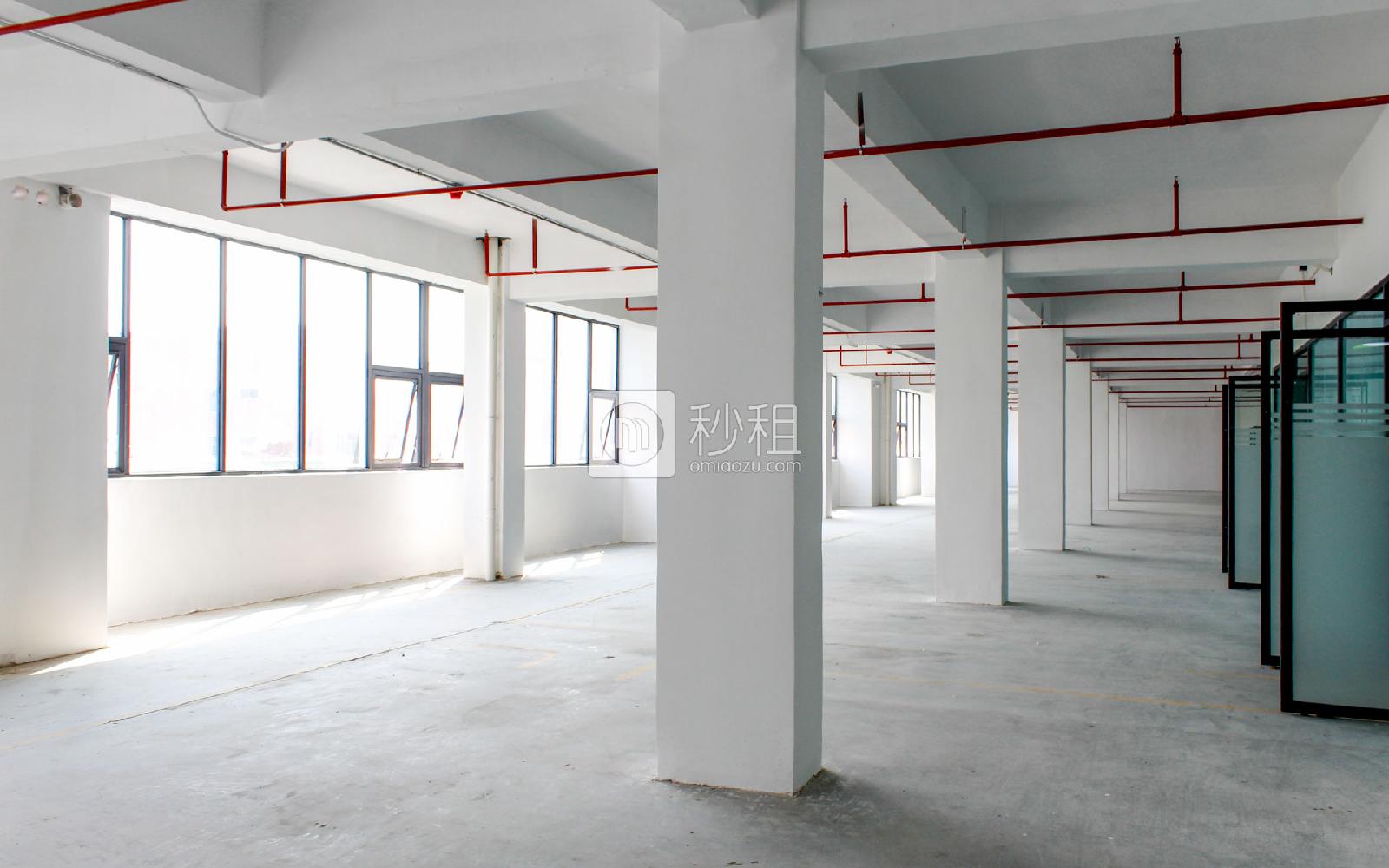 壹维空间写字楼出租900平米毛坯办公室60元/m².月