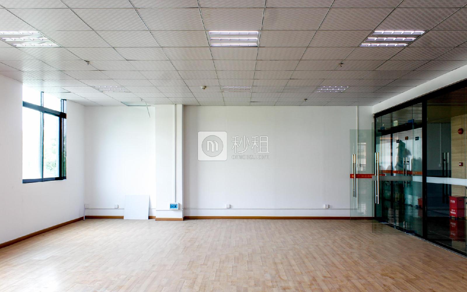米云谷财富广场写字楼出租135平米精装办公室38元/m².月