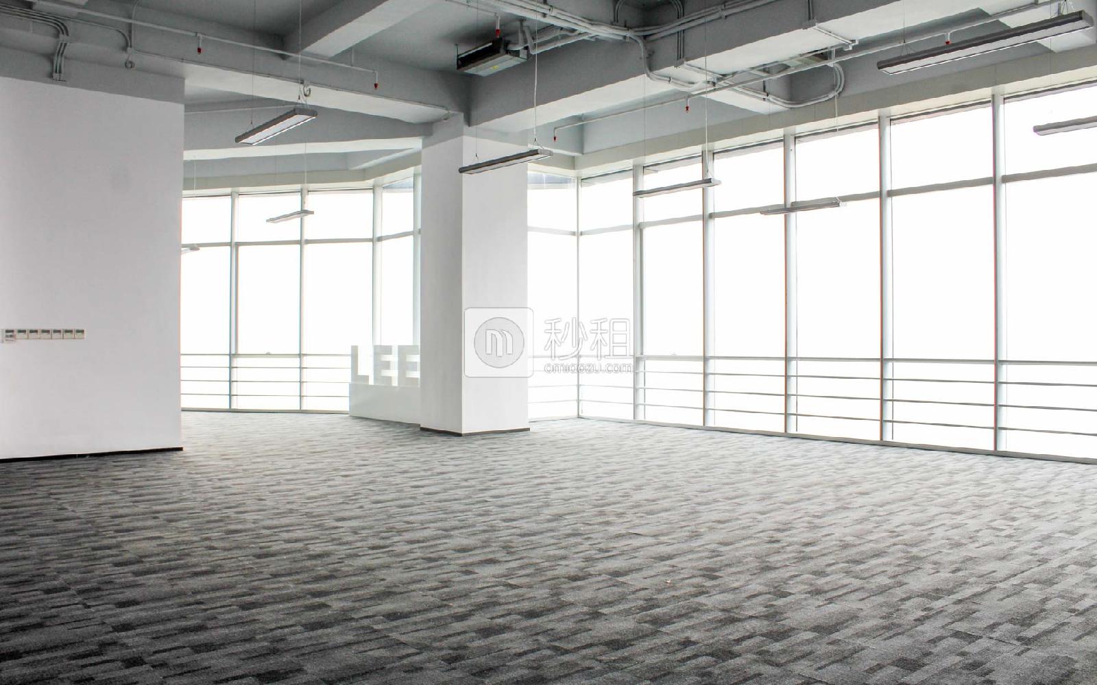 星河WORLD（二期）写字楼出租800平米精装办公室110元/m².月
