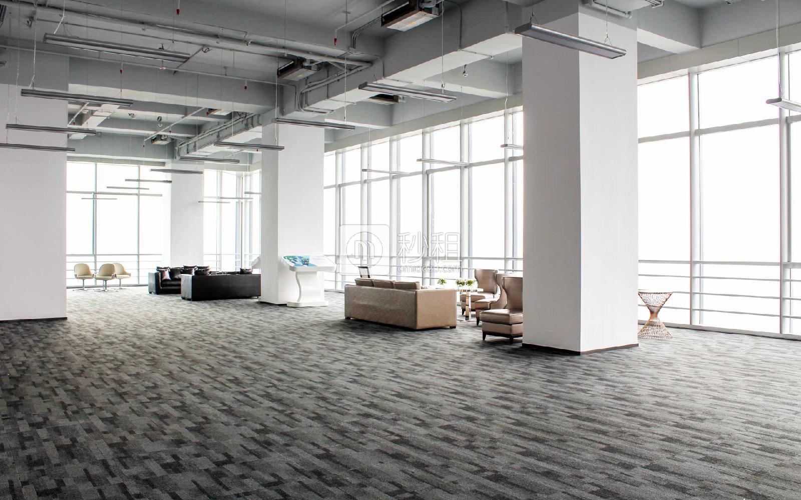 星河WORLD（二期）写字楼出租1000平米精装办公室110元/m².月