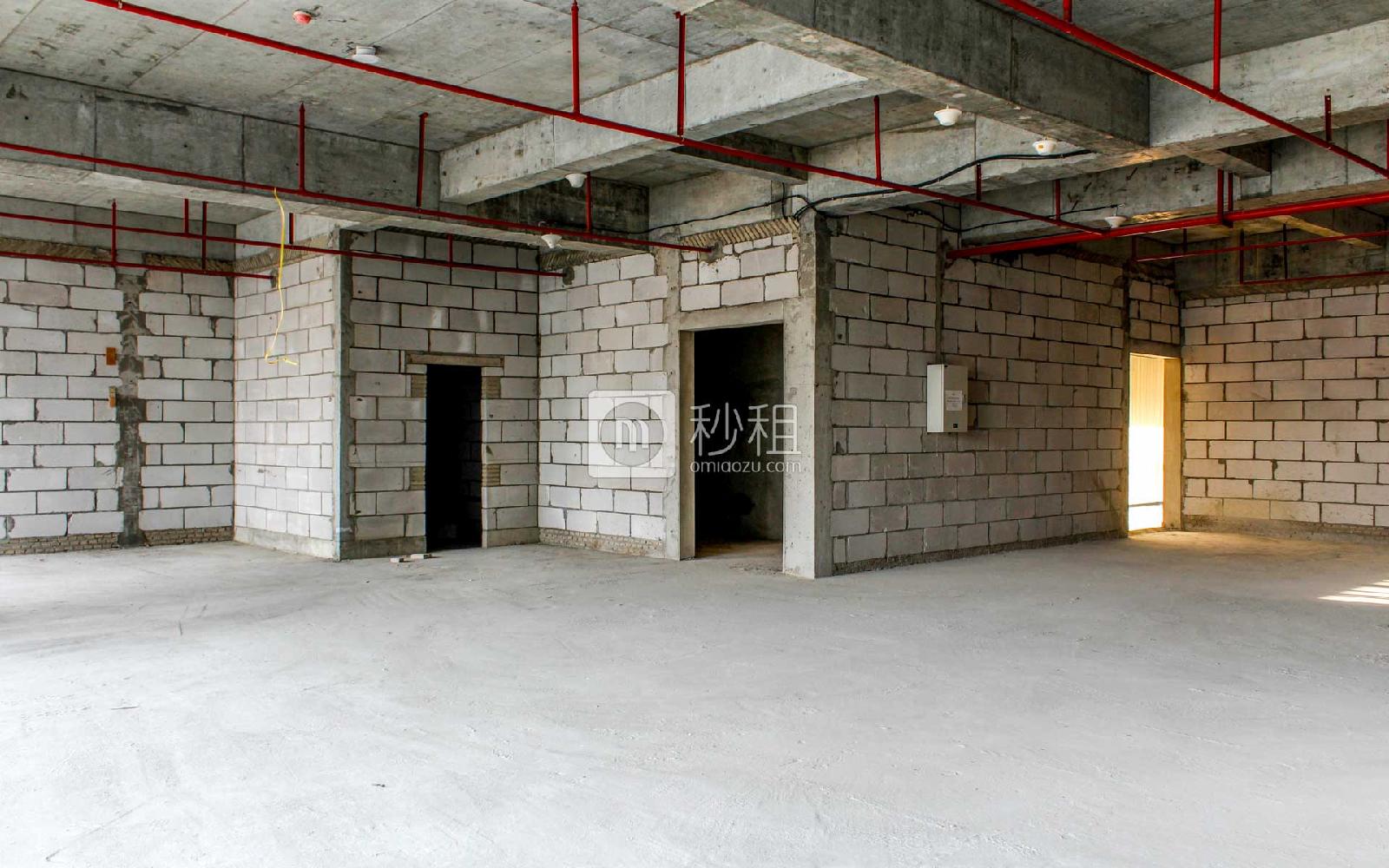 深圳金融科技创新中心（创凌通科技大厦）写字楼出租742平米毛坯办公室115元/m².月