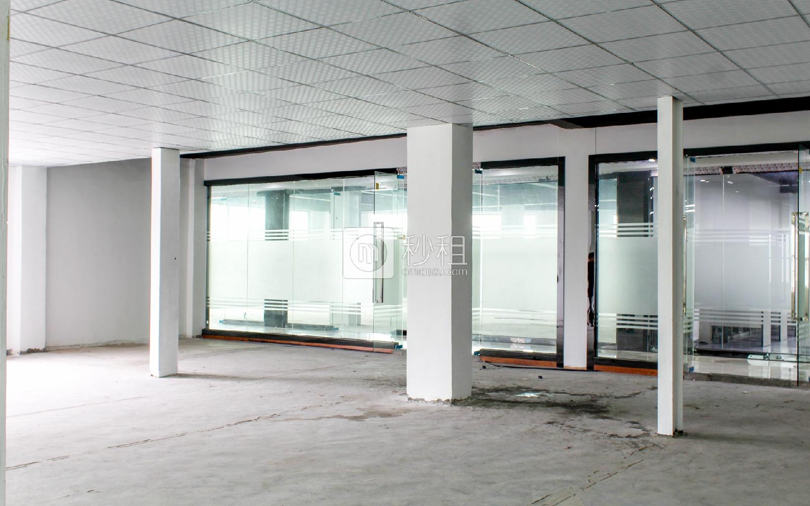 概念孵化空间写字楼出租300平米简装办公室45元/m².月