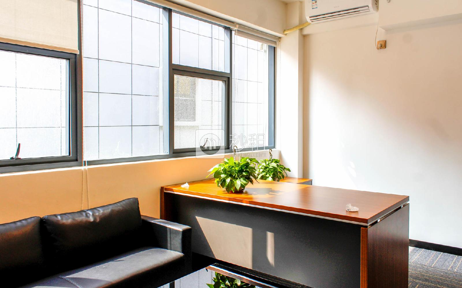 山海商务中心写字楼出租66平米简装办公室40元/m².月