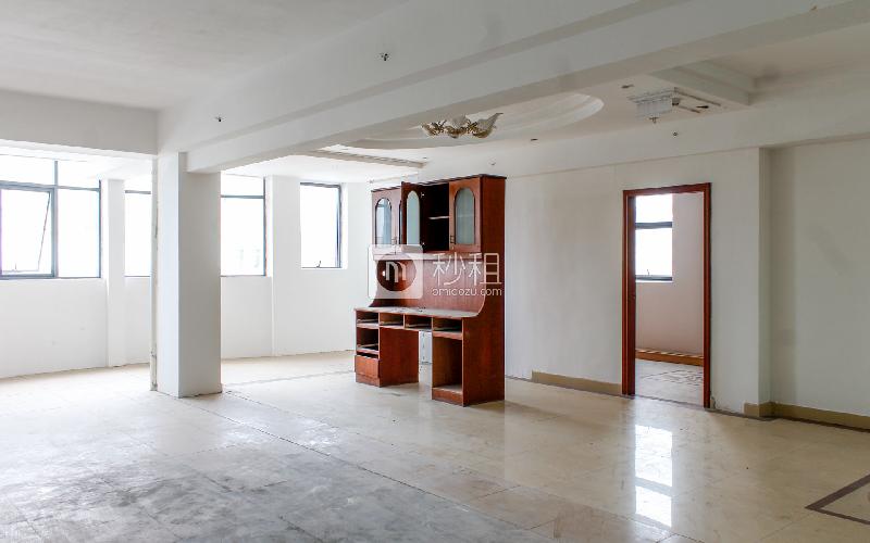 山海商务中心写字楼出租189平米简装办公室40元/m².月