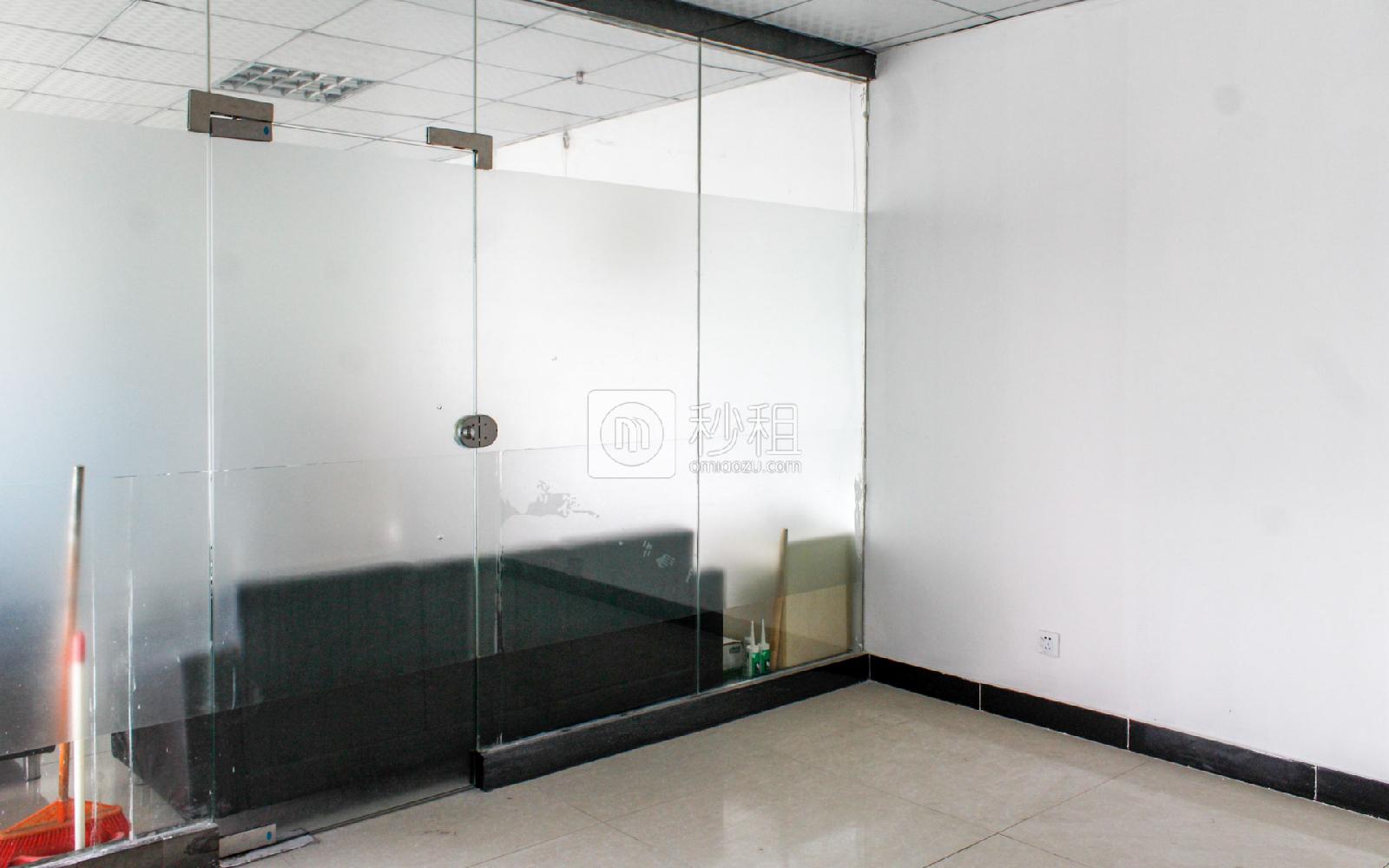 飞阳大厦写字楼出租40平米简装办公室35元/m².月