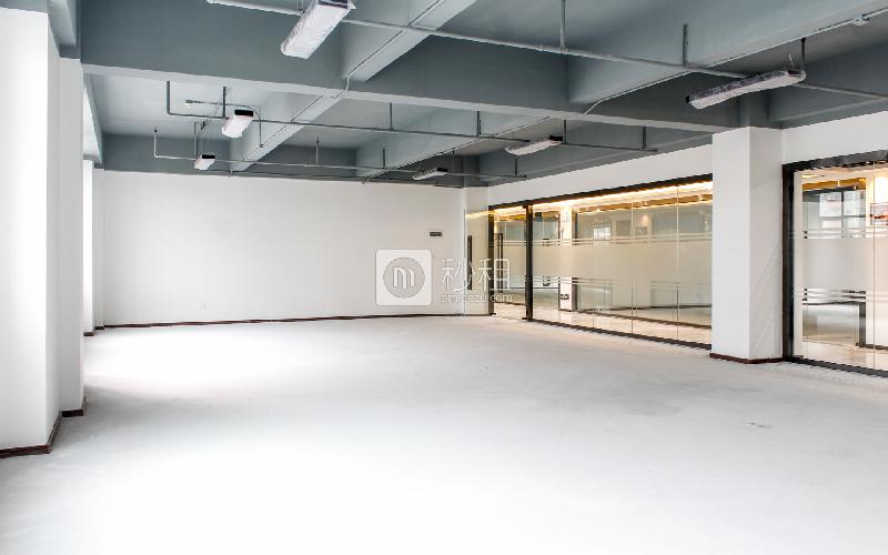 泽润中心写字楼出租265平米简装办公室55元/m².月