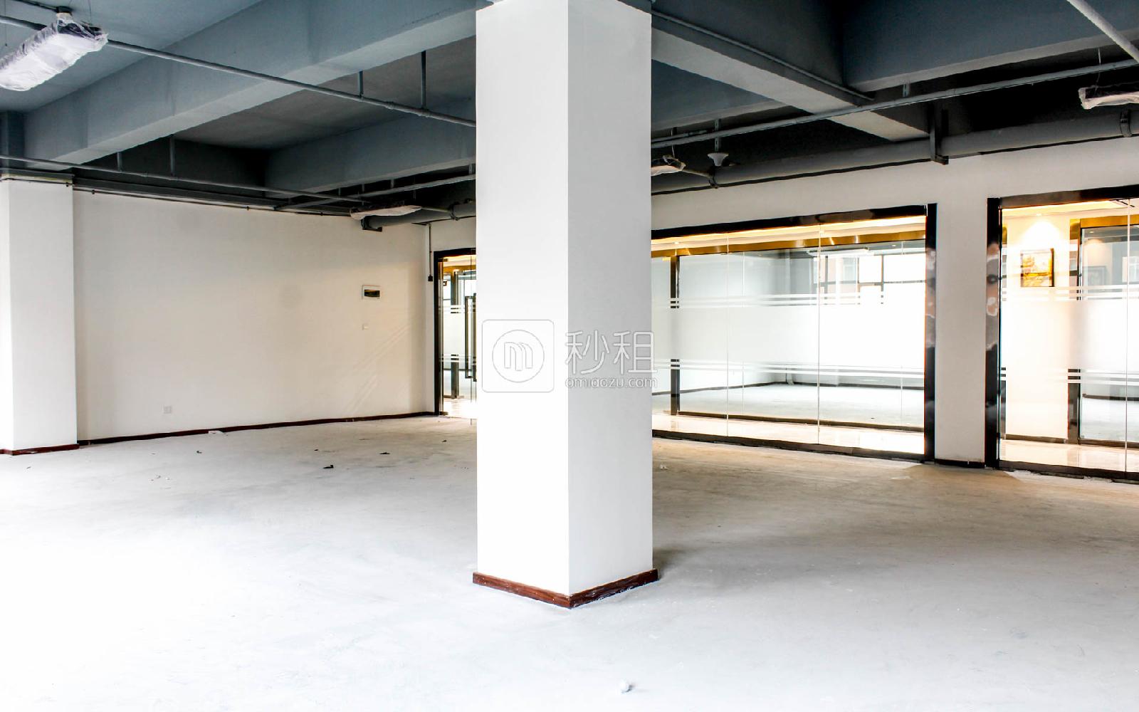 泽润中心写字楼出租236平米简装办公室55元/m².月