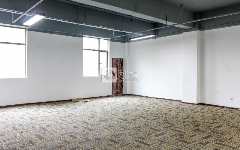 泽润中心写字楼出租146平米简装办公室55元/m².月