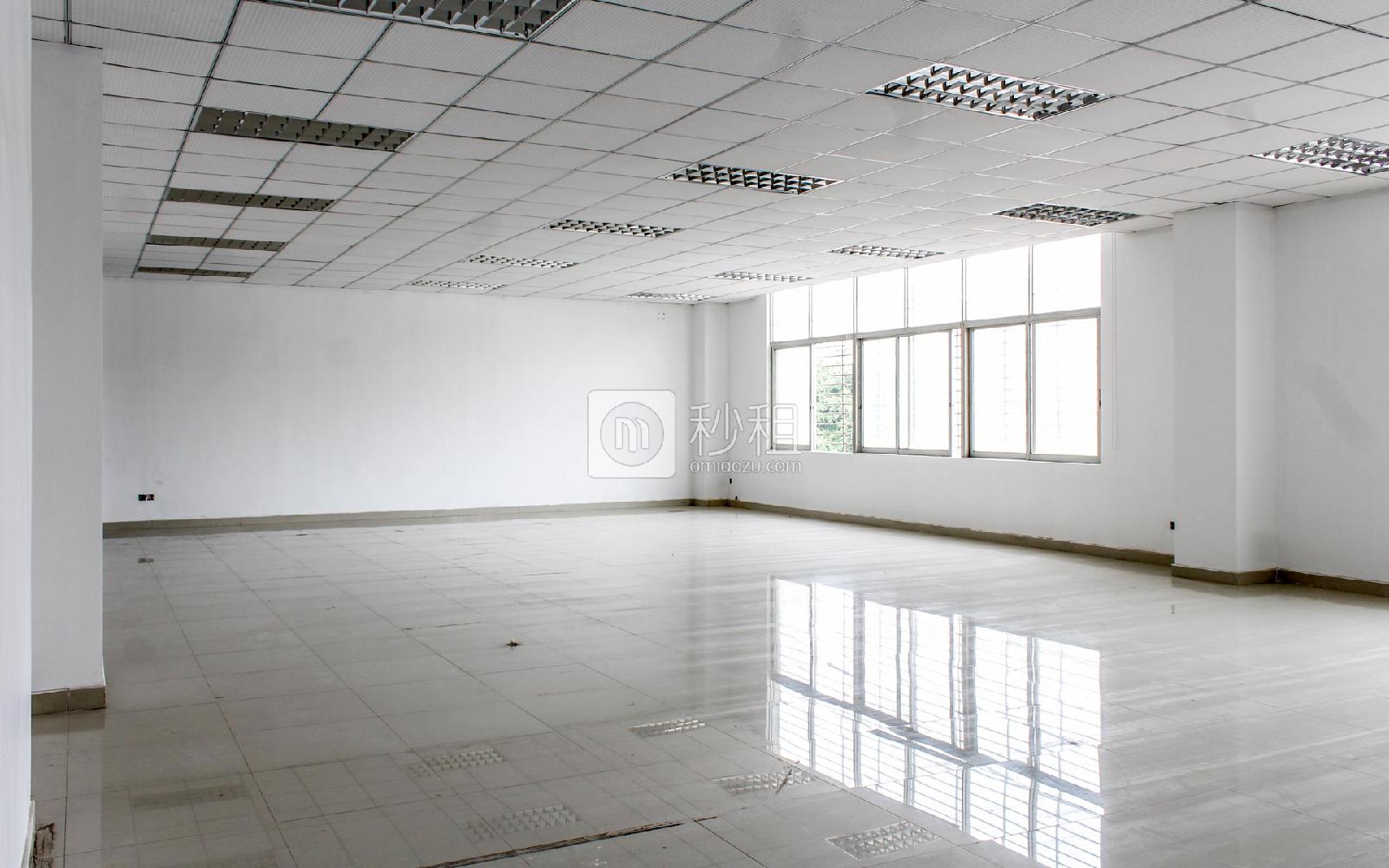 云创空间写字楼出租308平米简装办公室50元/m².月
