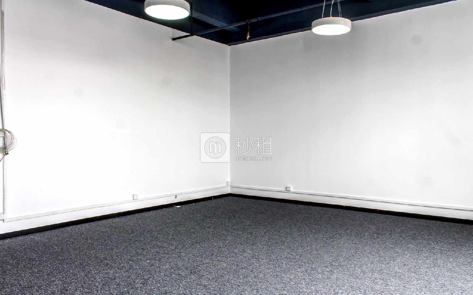 云创空间写字楼出租95平米简装办公室50元/m².月