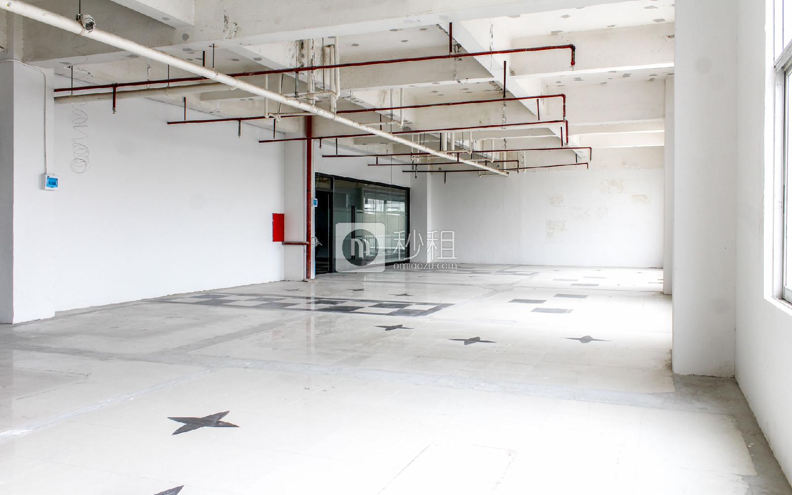 云创空间写字楼出租500平米简装办公室50元/m².月