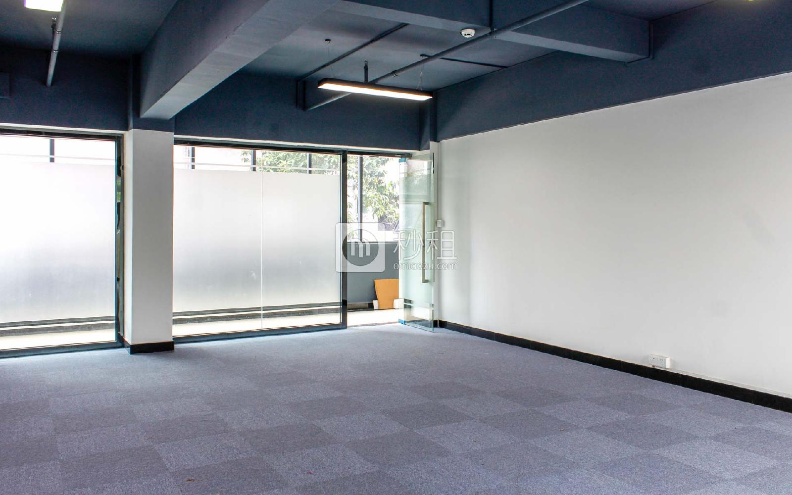 鸿滔创客大厦写字楼出租95平米简装办公室40元/m².月