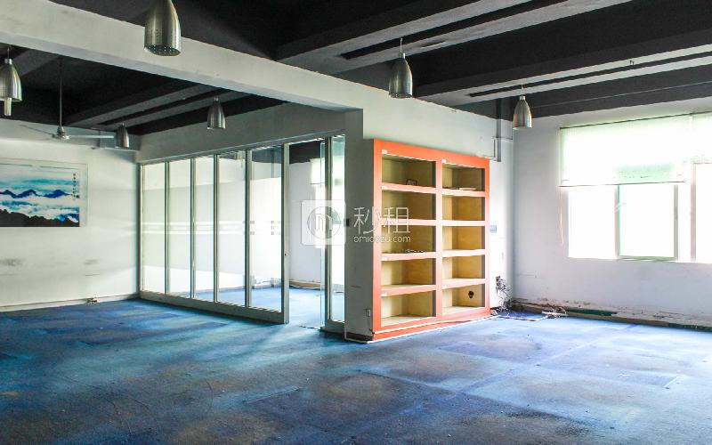 硅谷动力·清湖园写字楼出租1300平米简装办公室32元/m².月