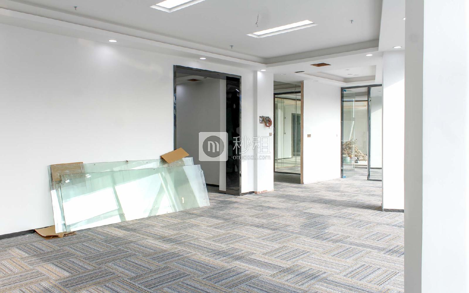 润泷商务中心写字楼出租390平米精装办公室110元/m².月