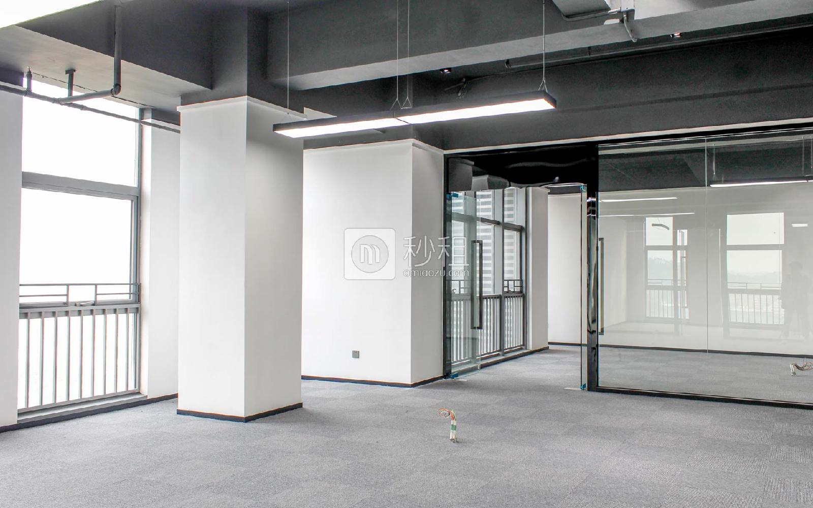 贤达会展中心写字楼出租327平米精装办公室65元/m².月