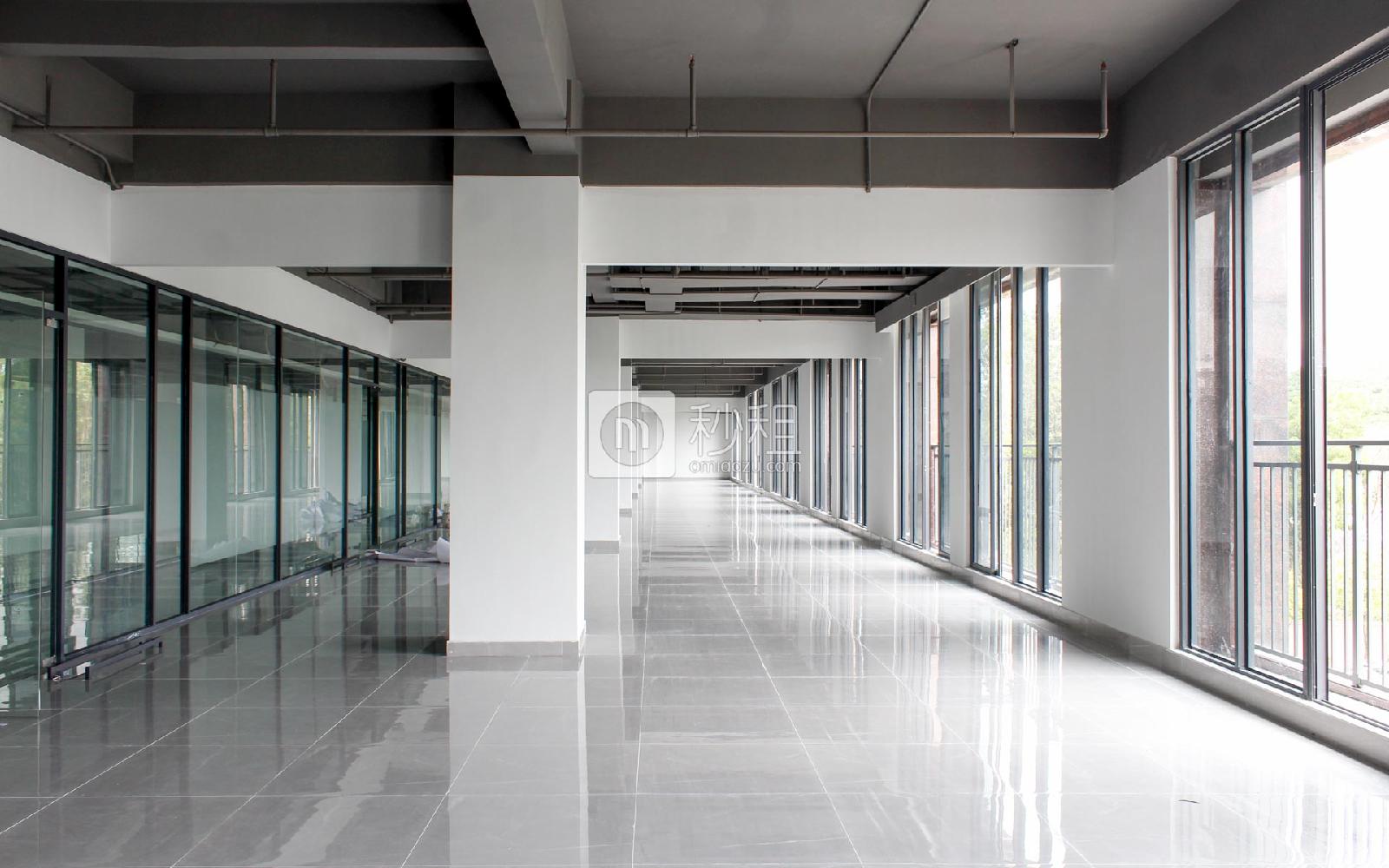 联亨商务中心写字楼出租1000平米简装办公室65元/m².月