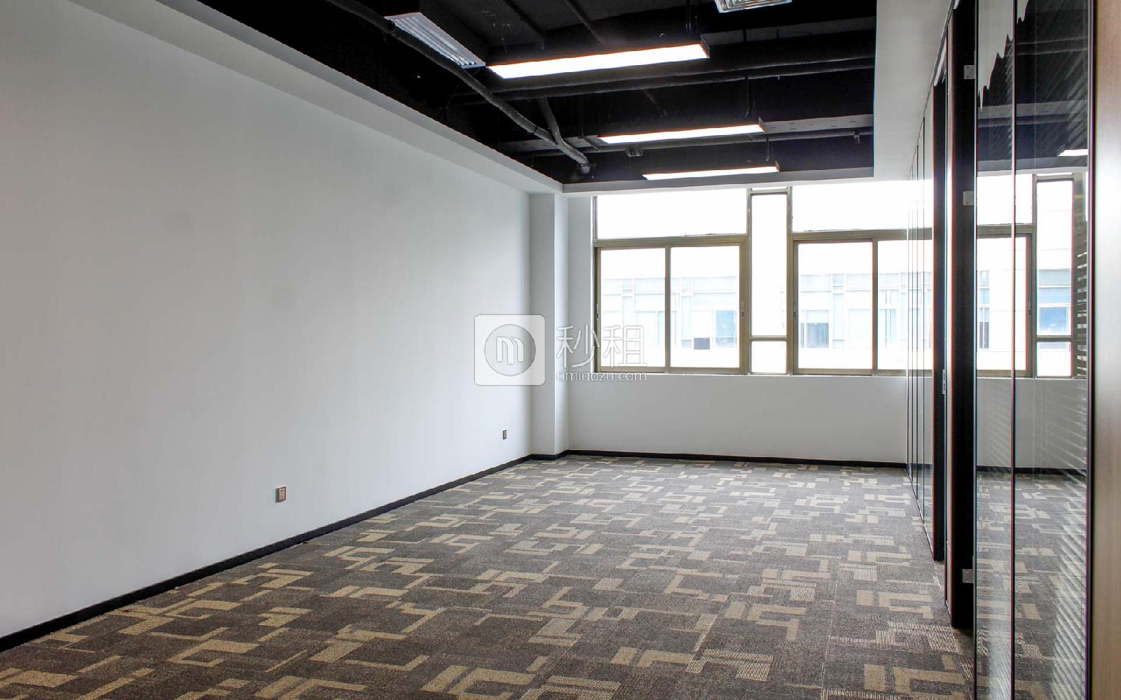 高新奇科技园（一期）写字楼出租176平米简装办公室59元/m².月