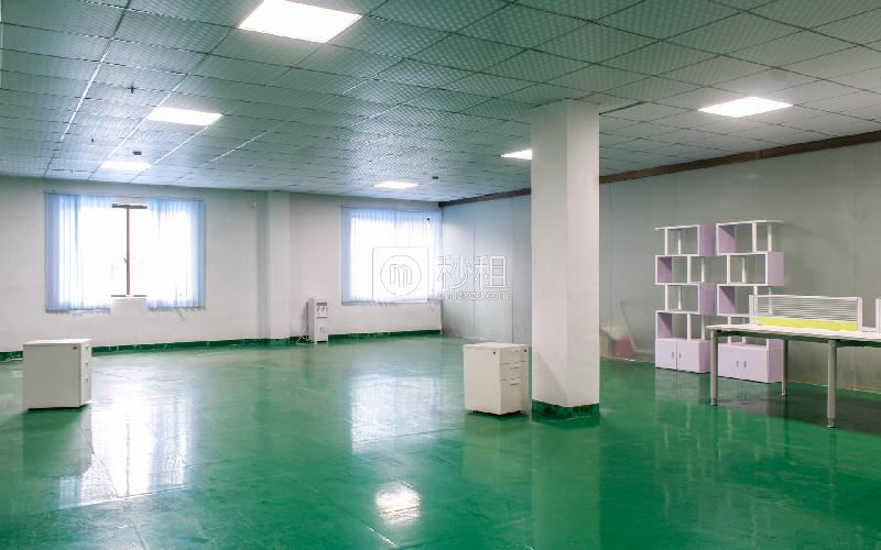 新生电商园写字楼出租188平米简装办公室30元/m².月