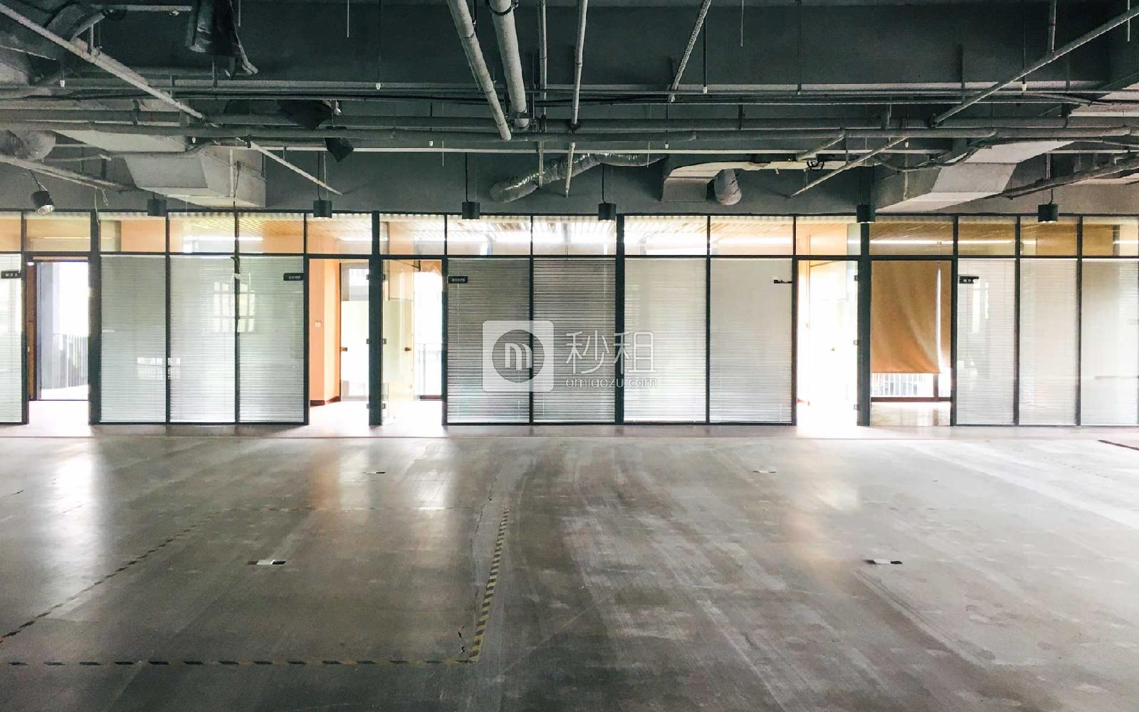 泰华梧桐岛写字楼出租842平米精装办公室95元/m².月
