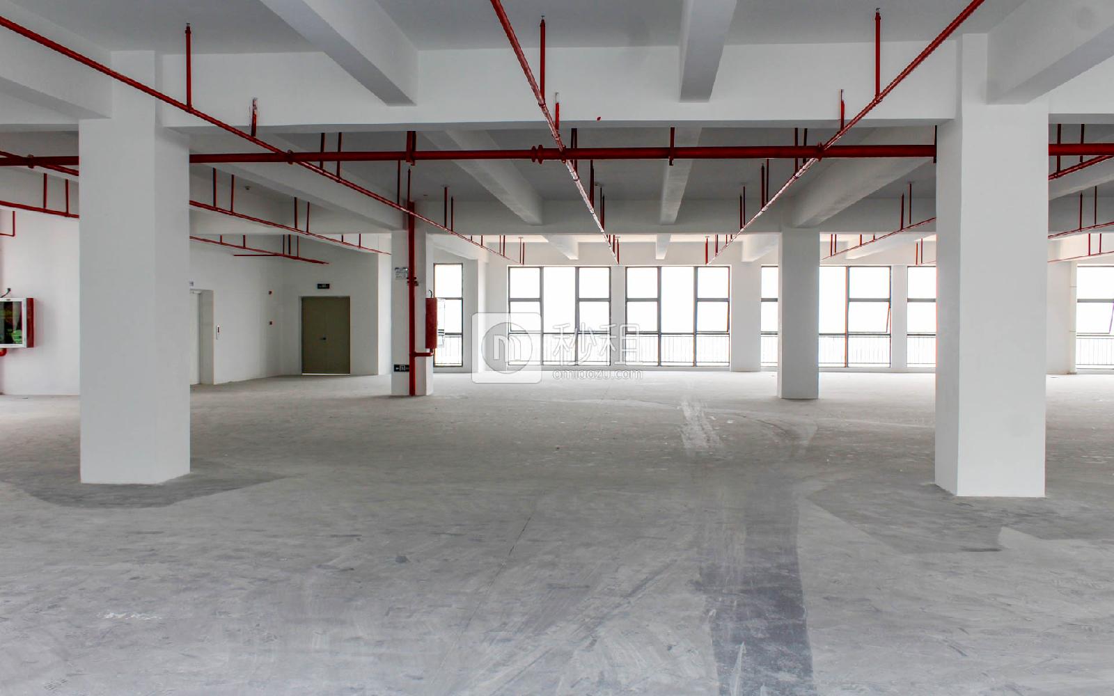 创新世界东维丰新材料产业园写字楼出租2500平米毛坯办公室25元/m².月