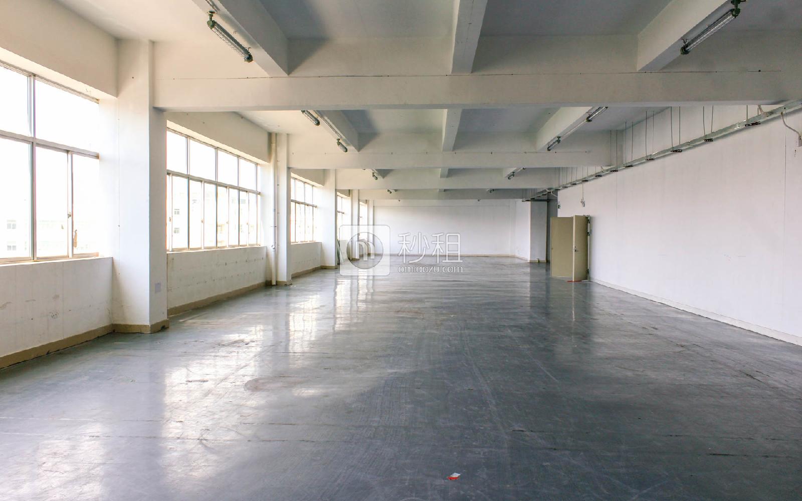 联创科技园写字楼出租1350平米简装办公室39元/m².月