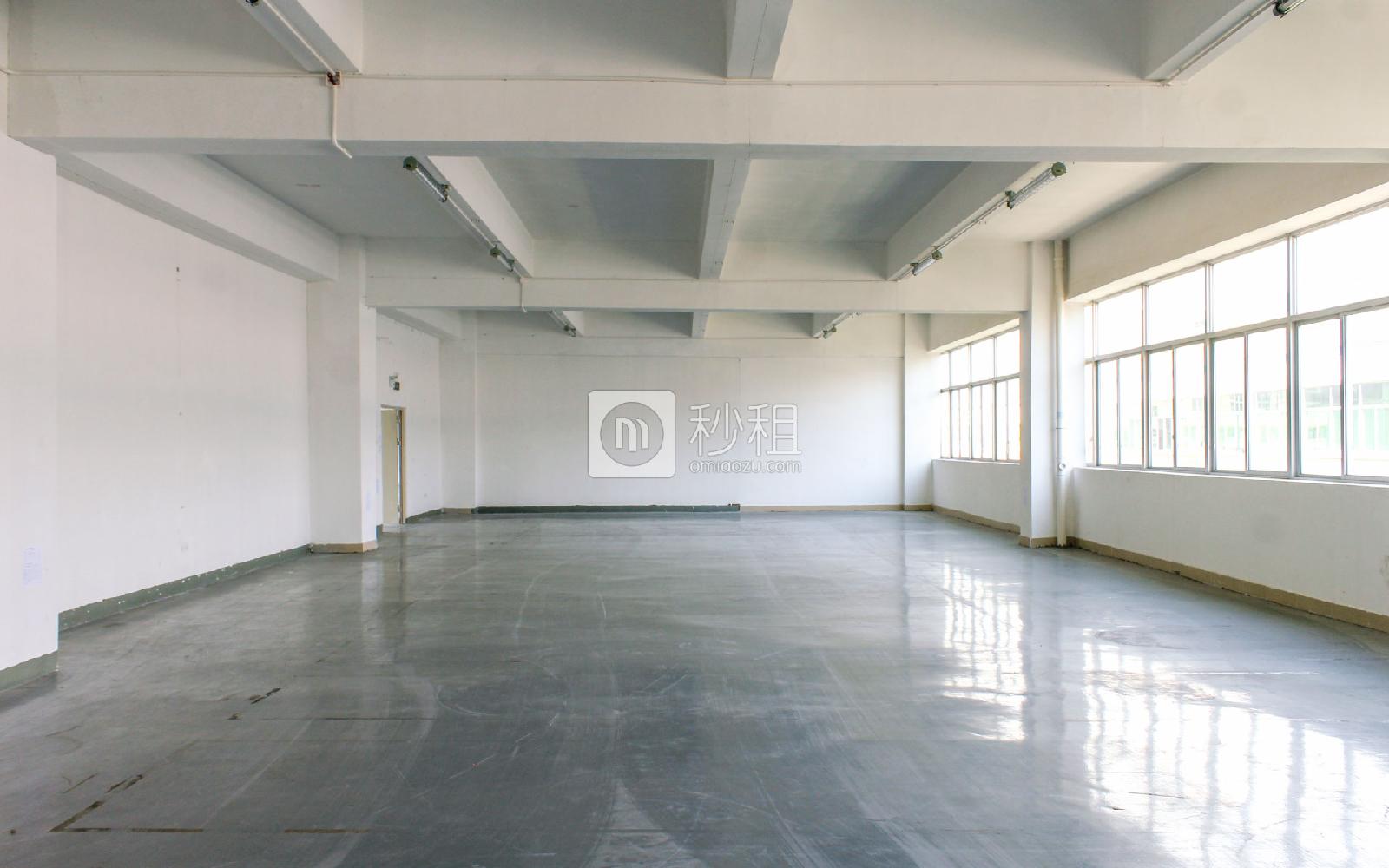 联创科技园写字楼出租1350平米简装办公室39元/m².月