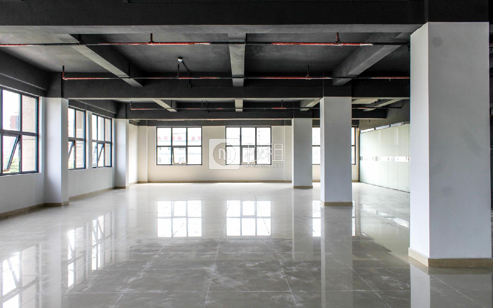 华盛泰科技大厦写字楼出租390平米精装办公室45元/m².月