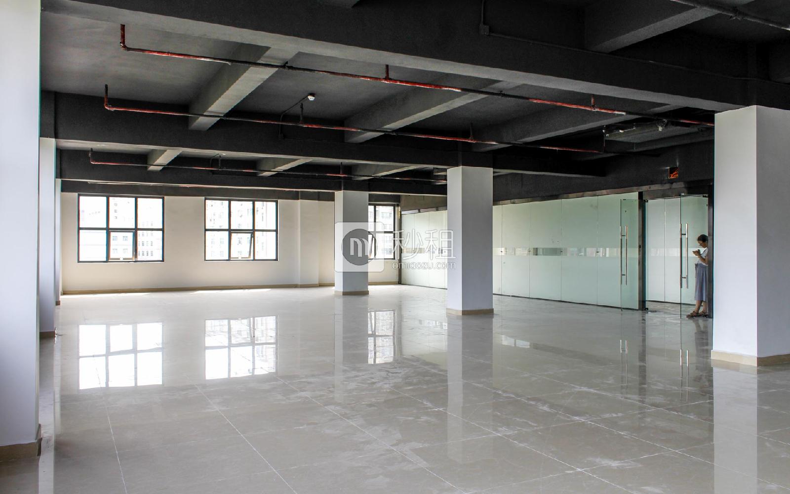 华盛泰科技大厦写字楼出租390平米精装办公室45元/m².月