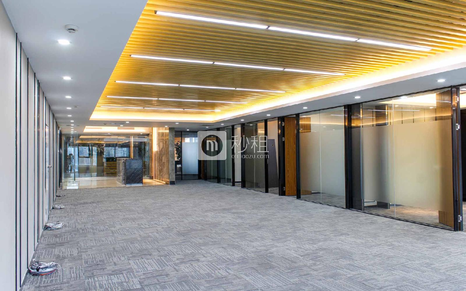 英龙商务中心写字楼出租531平米精装办公室168元/m².月