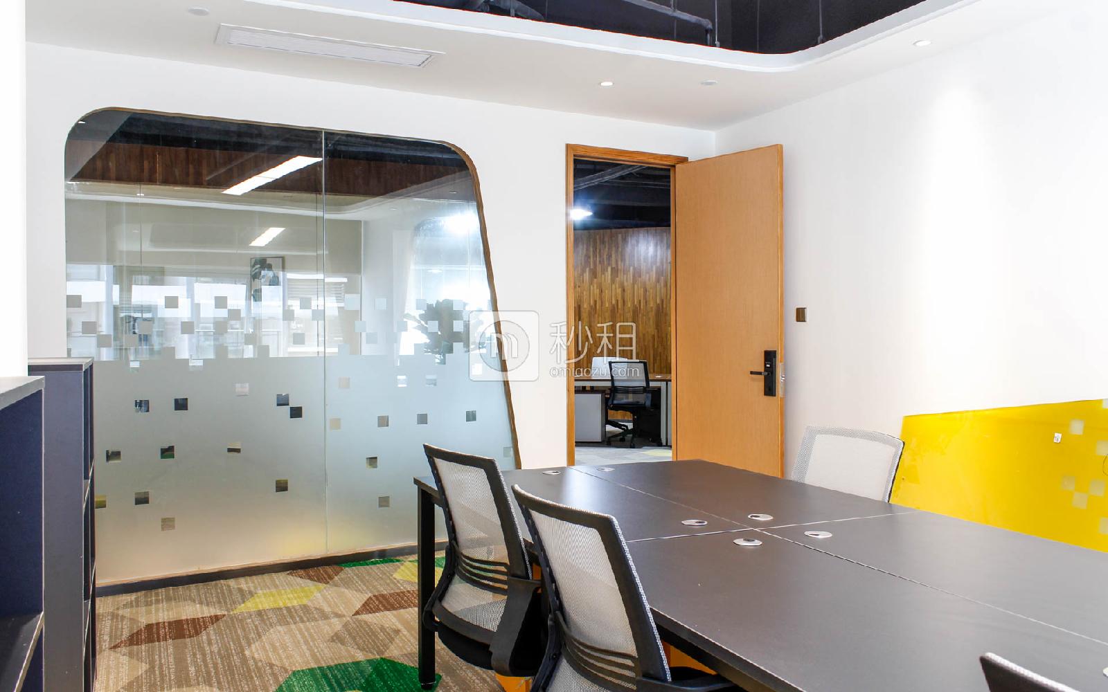 同泰时代广场-美创空间写字楼出租30平米精装办公室7200元/间.月